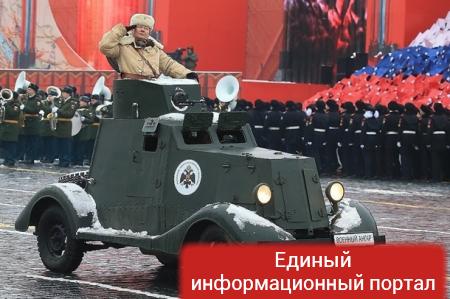 В Москве прошел марш в честь парада 1941 года