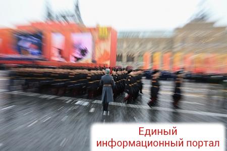 В Москве прошел марш в честь парада 1941 года