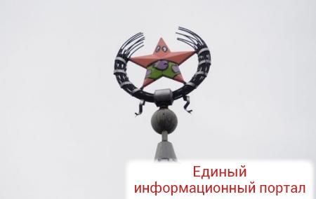 В Воронеже покрасили звезду в героя из Губки Боба