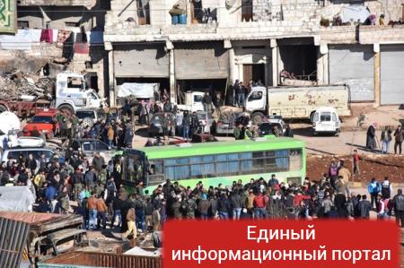 Десятки тысяч повстанцев ждут очереди покинуть Алеппо