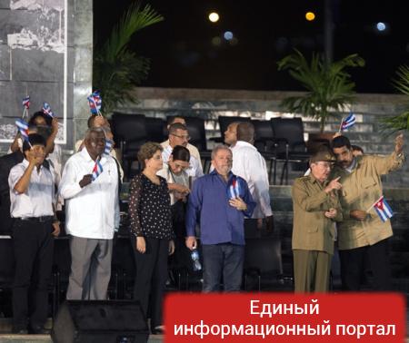 На Кубе захоронили прах Фиделя Кастро