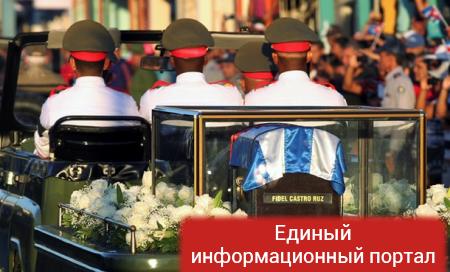 На Кубе захоронили прах Фиделя Кастро