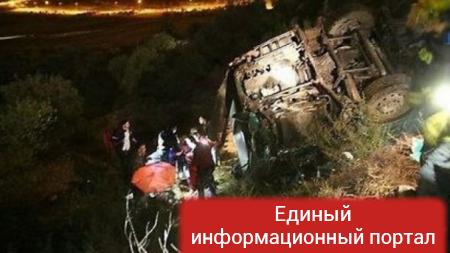 В Израиле автобус упал с обрыва, есть жертвы