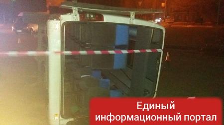 В Николаеве перевернулась маршрутка, есть пострадавшие