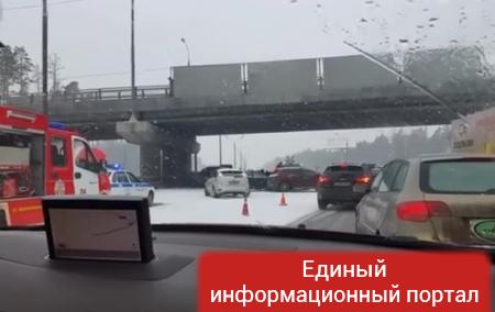 Под Москвой столкнулись почти 30 машин