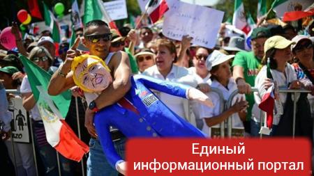 В Мексике десятки тысяч протестуют против Трампа