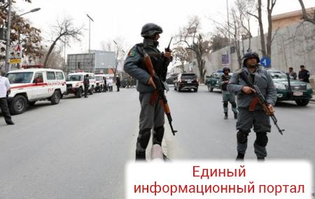Неизвестные атаковали госпиталь в центре Кабула