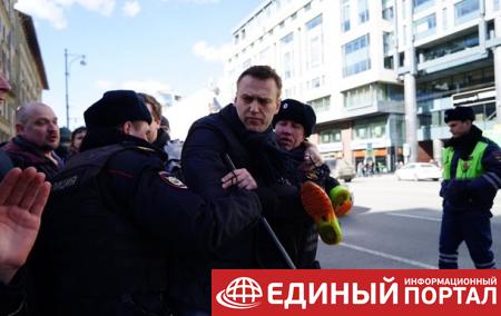В Москве на митинге задержали Навального