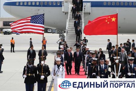 Потрясающие отношения. Трамп подружился с Китаем