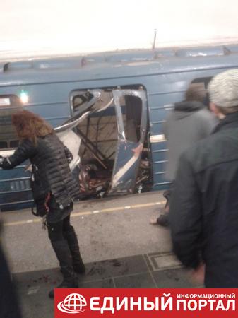 В Санкт-Петербурге взрыв в метро, есть жертвы
