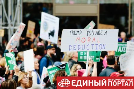 В США требуют обнародовать налоги Трампа