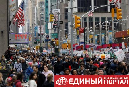 В США требуют обнародовать налоги Трампа