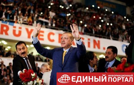 Эрдоган вновь возглавил правящую партию Турции