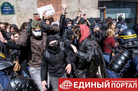 Первомайские столкновения в Париже: четверо пострадавших
