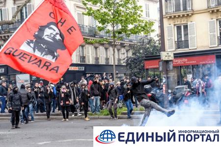 Первомайские столкновения в Париже: четверо пострадавших