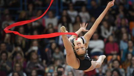 Под флагом новых лидеров: Венгрия проводит ЧЕ по художественной гимнастике