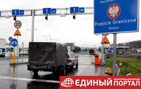 Украина виновна в очередях на границе − польские пограничники