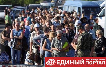В Украине за год насчитали 239 тысяч беженцев