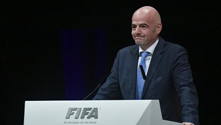 Глава ФИФА рассказал, за кого будет болеть в матче открытия КК-2017