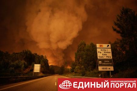 В Португалии бушуют лесные пожары, более 20 жертв