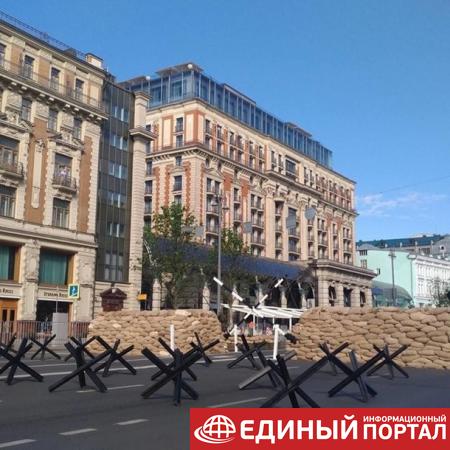 Всех в автозак. Как протестуют в России