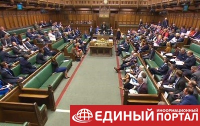 Парламент Британии поддержали отказ от законов ЕС