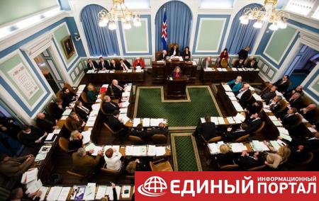 В Исландии проведут досрочные парламентские выборы