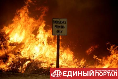 В Лос-Анджелесе ввели ЧП из-за масштабного пожара
