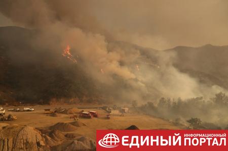 В Лос-Анджелесе ввели ЧП из-за масштабного пожара