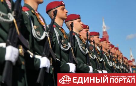 В РФ для генералов Росгвардии закупят хрустальные погоны