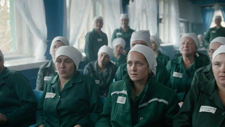 Страшная сказка о женской колонии: в России выходит фильм "Жги!"