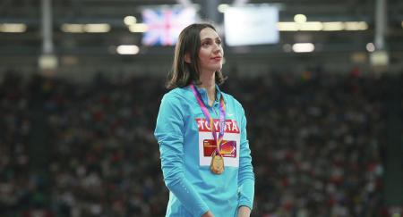 IAAF допустила 18 россиян до участия в международных стартах в нейтральном статусе