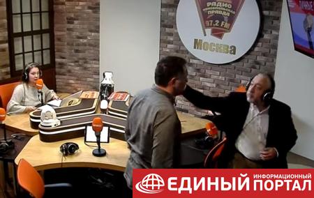 Кремль прокомментировал драку журналистов из-за Сталина