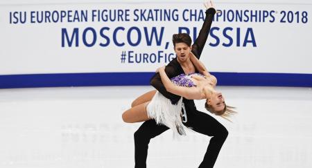 Степанова и Букин идут вторыми после короткого танца на чемпионате Европы