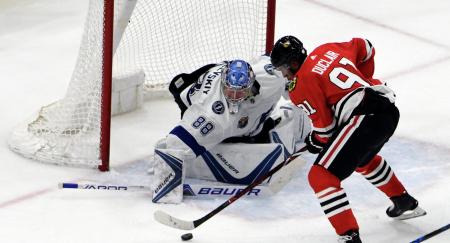 "Тампа Бэй" всухую обыграла "Чикаго" в матче НХЛ, Василевский сделал 40 сейвов