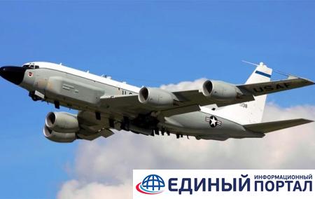 Самолеты США провели разведку у границ России