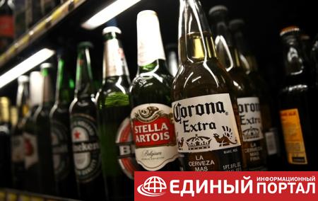 В России мужчина дал полицейскому взятку пивом