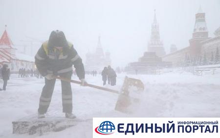 В России спрос на лопаты вырос в 11 раз из-за снегопадов