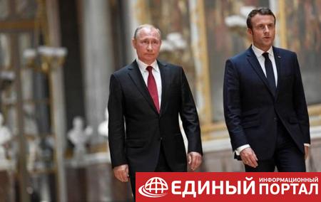 Макрон обсудил с Путиным ситуацию в Украине