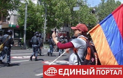 Евросоюз призывает власти Армении соблюдать права граждан