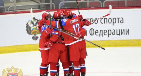 Сборная России одолела словаков и сыграет с США в четвертьфинале ЮЧМ