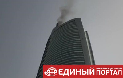 В Дубае горит 68-этажный небоскреб