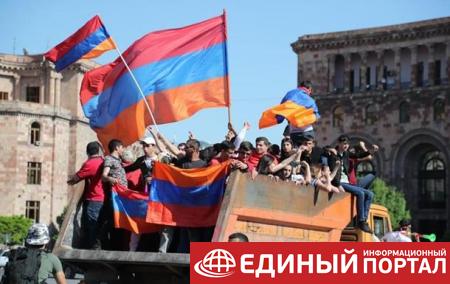 Армения парализована. Власти уступили оппозиции