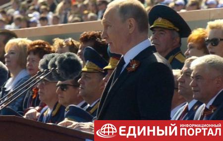 Путин заявил, что не даст "забыть, кто спас мир"