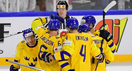 Сборная Швеции второй год подряд выиграла чемпионат мира по хоккею
