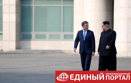 СМИ выяснили секрет ботинок Ким Чен Ына