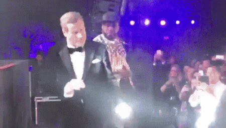 Траволта исполнил зажигательный танец в Каннах под трек 50 Cent - РИА Новости, 16.05.2018