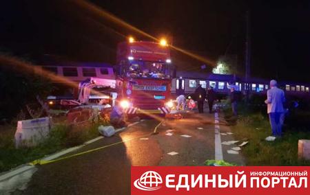В Италии поезд столкнулся с грузовиком: есть жертвы