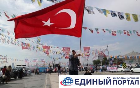 В Турции прекратил действовать режим ЧП