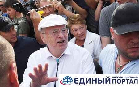 Избитый Жириновским мужчина оказался украинцем - СМИ